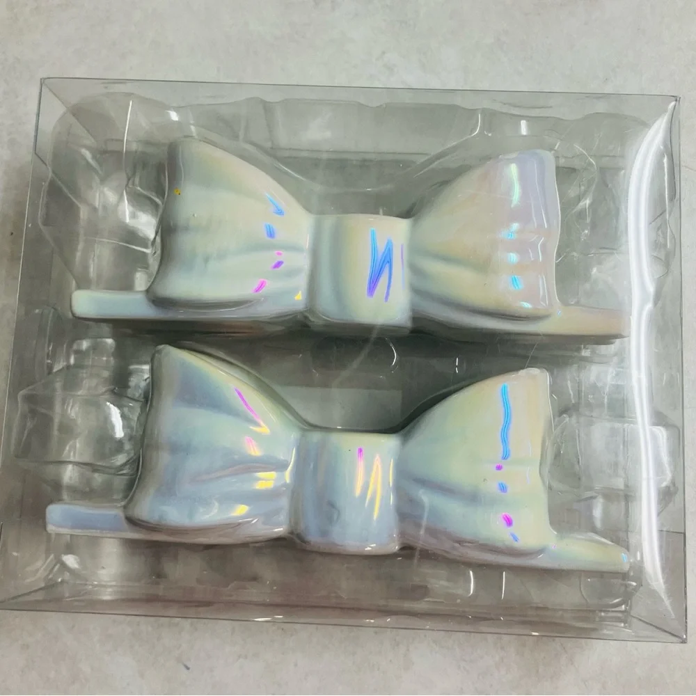 Target Bullseye Ceramic Iridescent Taper Bow-Shaped Candle Holders NEW